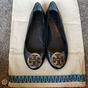 Tory Burch Reva Black and Gold Ballet Flats